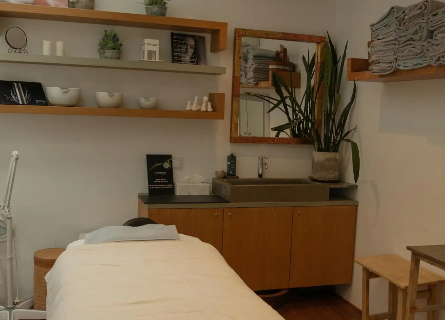 Отель Hostal Empuries Ля Эскала