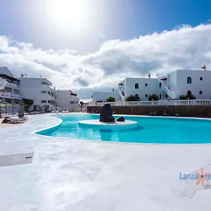 https://rose-apartment.in-canary-islands.com