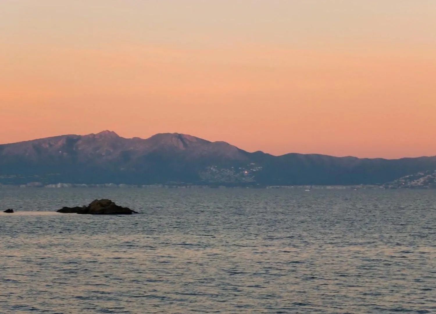 Hostal Empuries L' Escala فندق